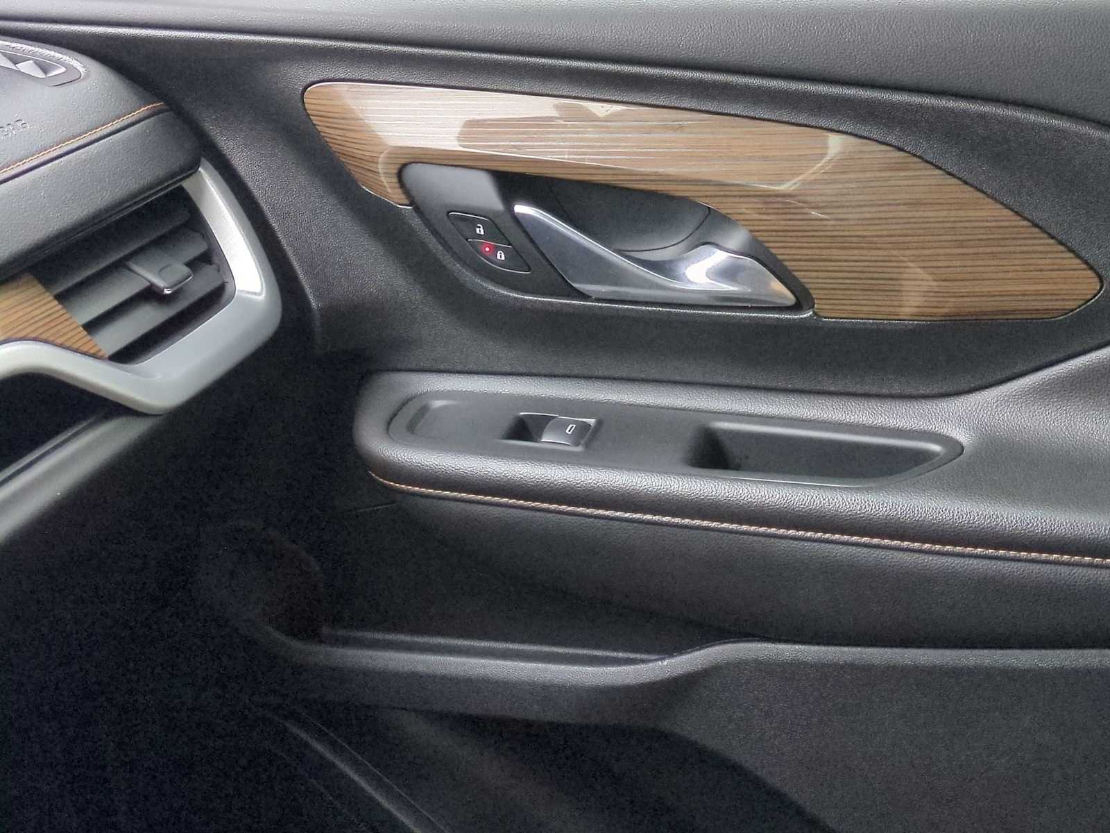 Thumbnail: 2019 GMC Terrain - 35