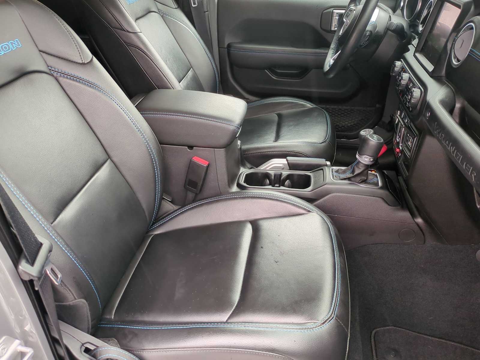 Thumbnail: 2022 Jeep Wrangler - 21