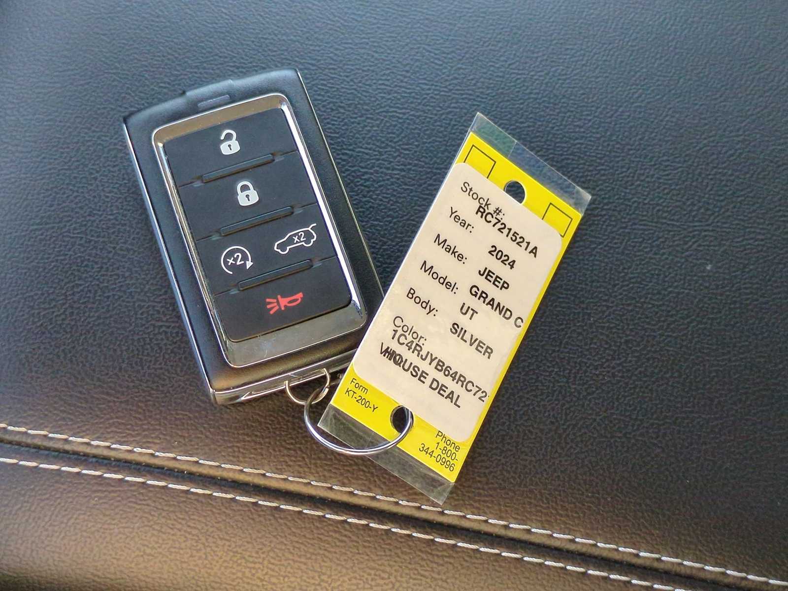 Thumbnail: 2024 Jeep Grand Cherokee - 38