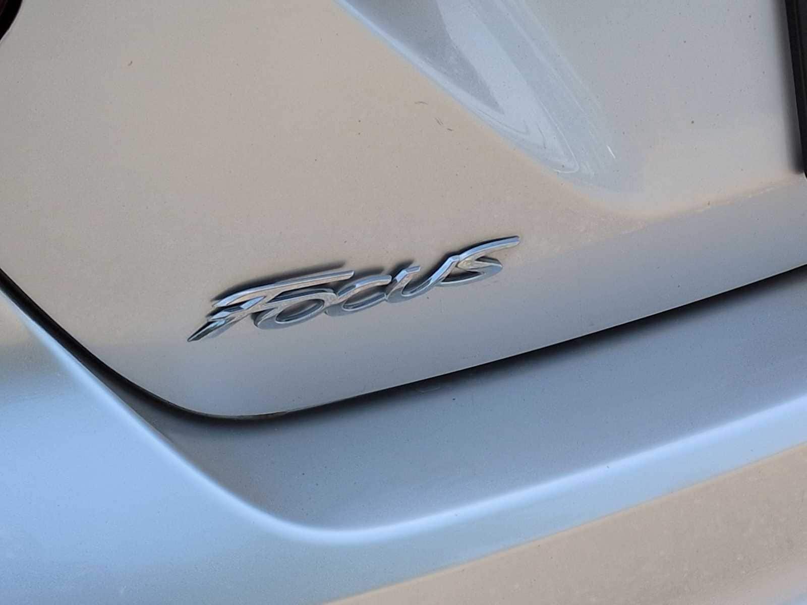 Thumbnail: 2012 Ford Focus - 13