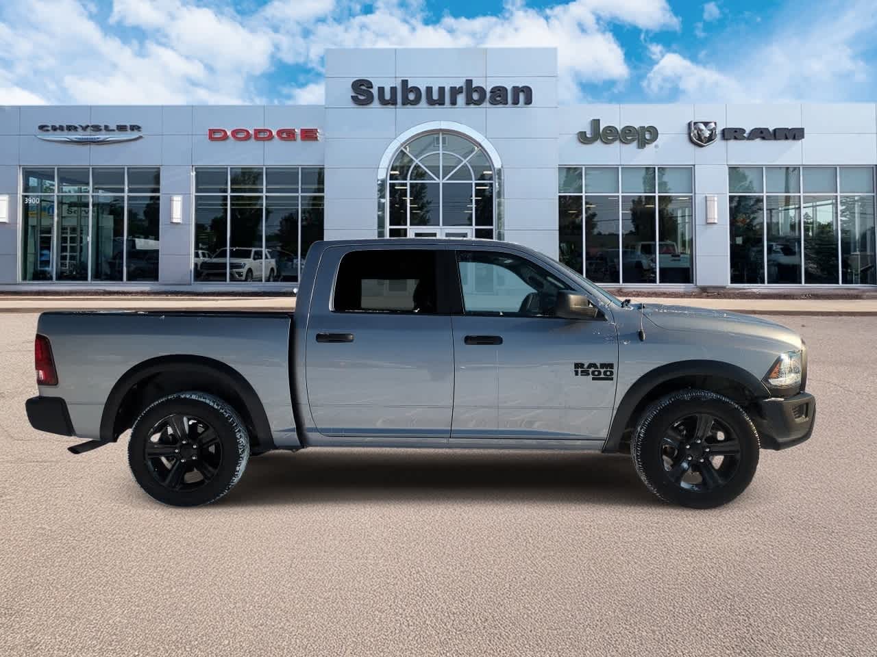 Thumbnail: 2024 RAM 1500 Classic - 9