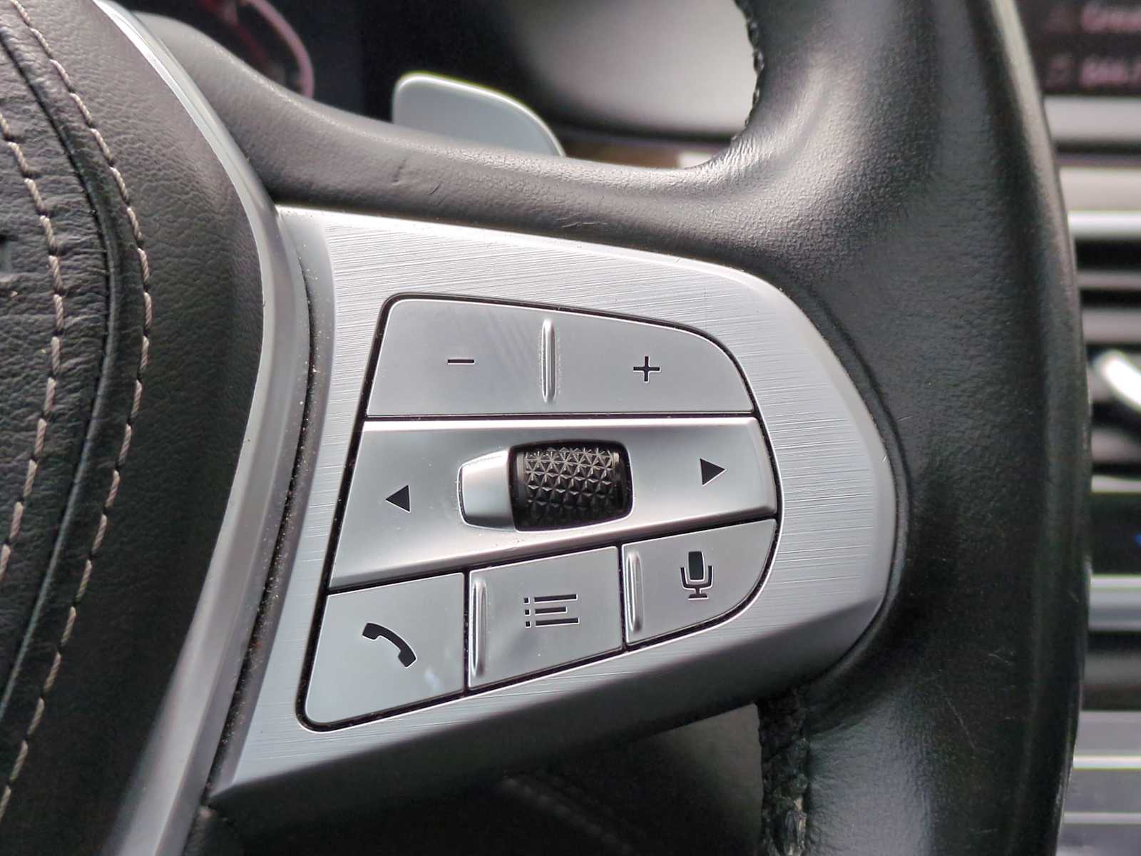 Thumbnail: 2020 BMW 7 Series - 26