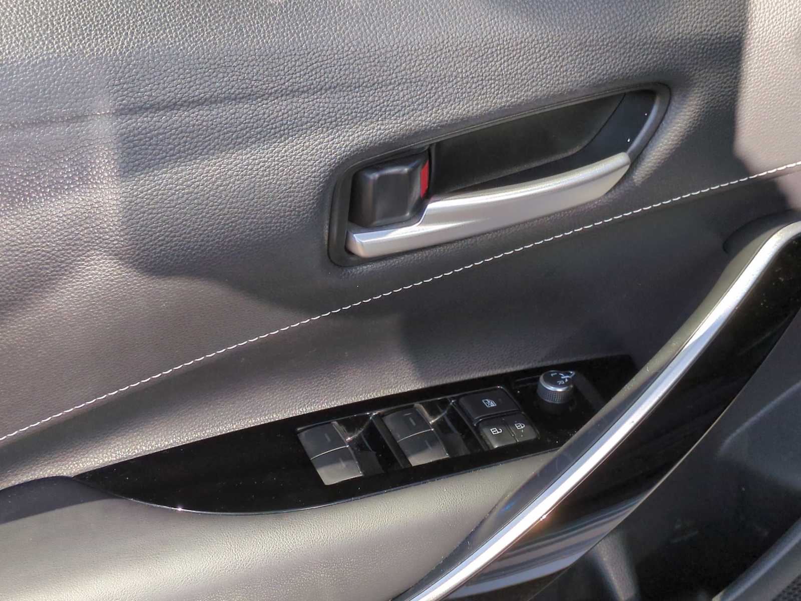 Thumbnail: 2020 Toyota Corolla - 18