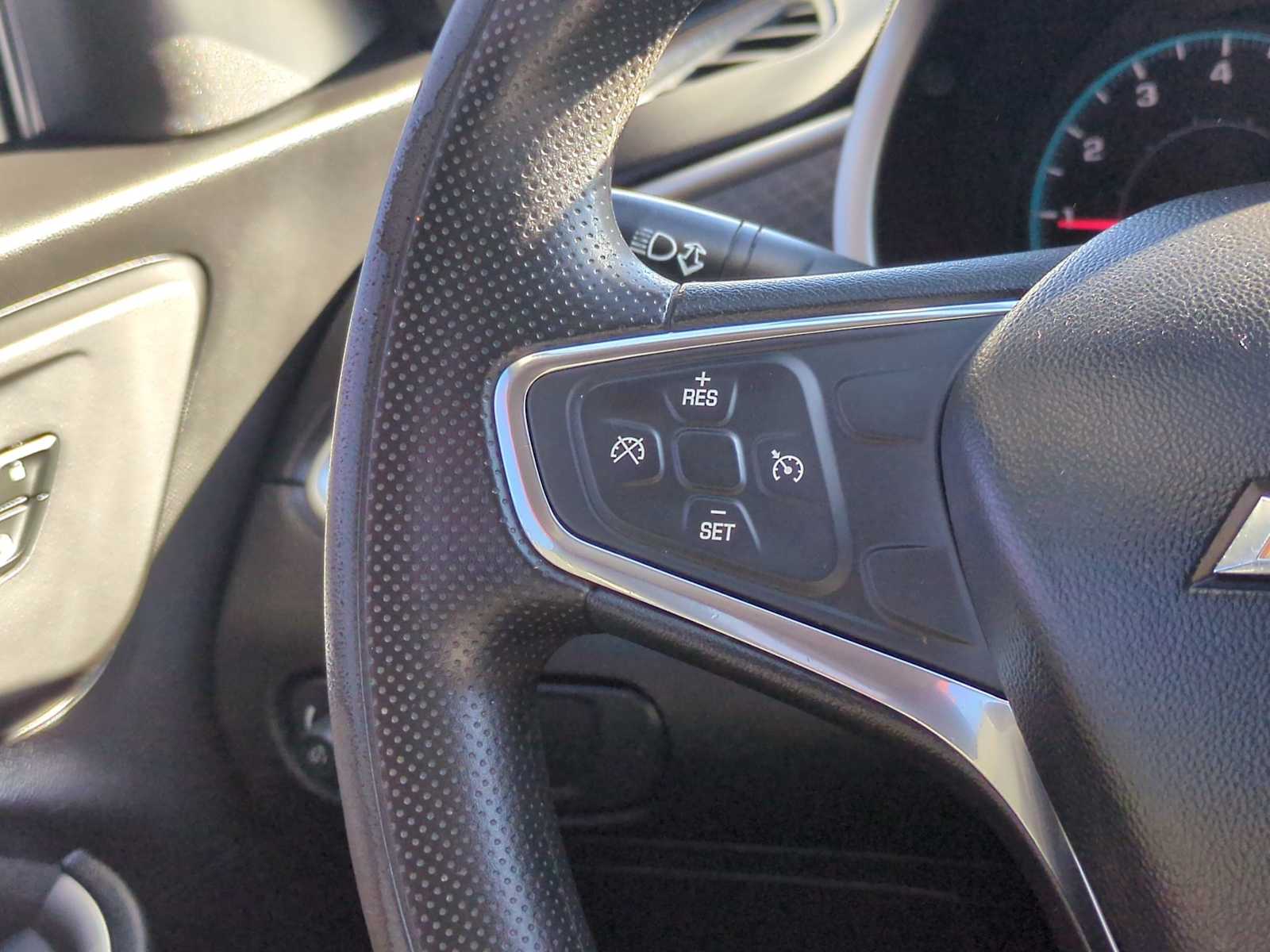 Thumbnail: 2020 Chevrolet Malibu - 23