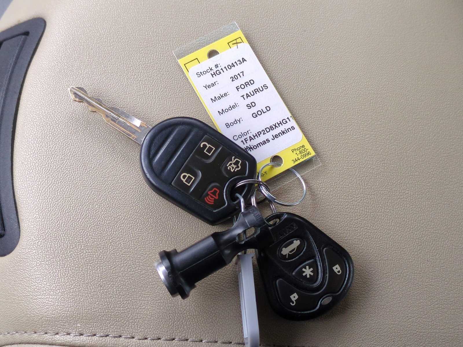 Thumbnail: 2017 Ford Taurus - 33