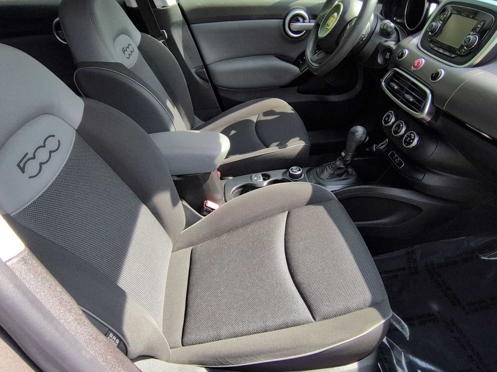 Thumbnail: 2016 Fiat 500X - 19