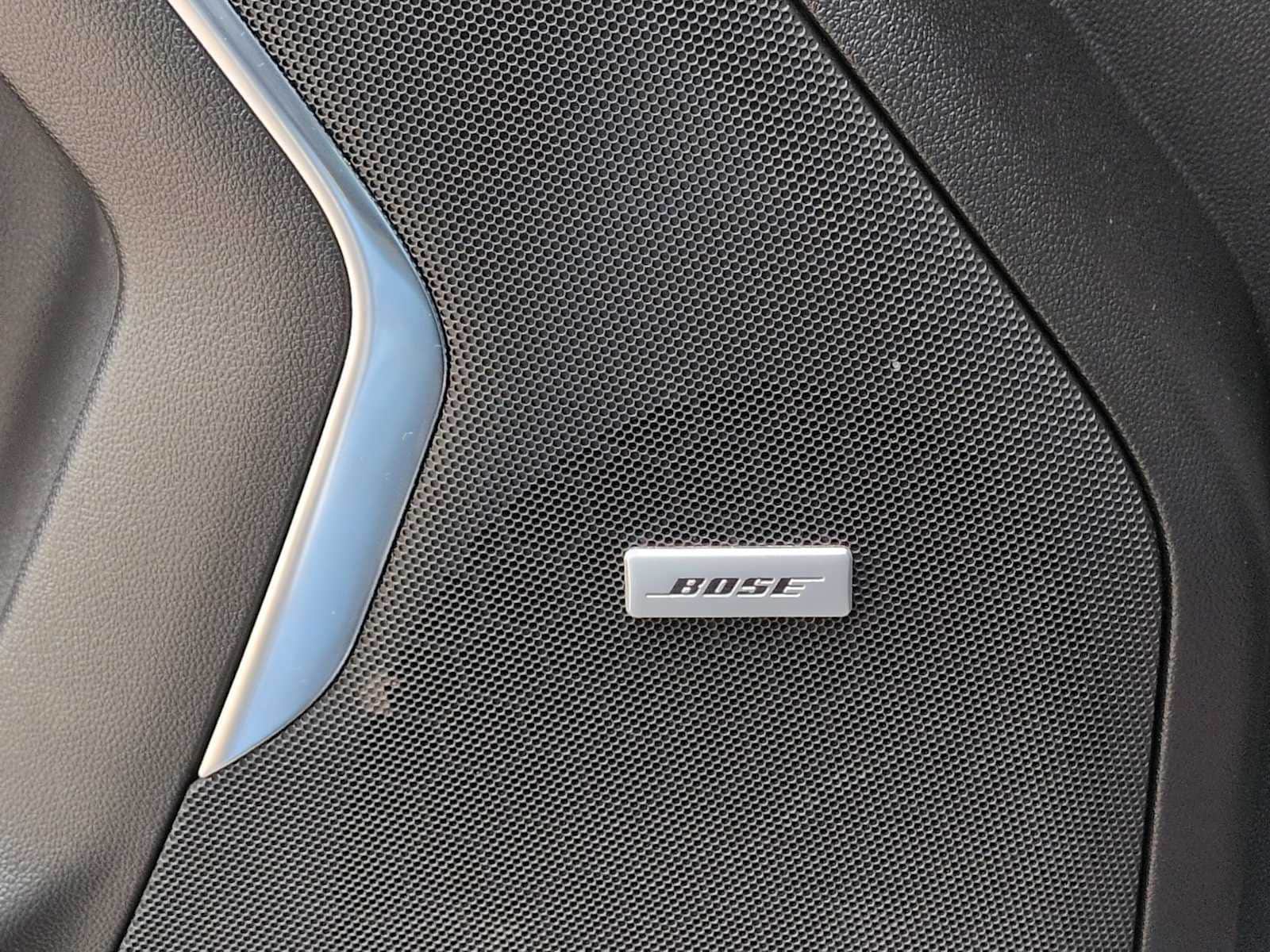 Thumbnail: 2022 GMC Yukon XL - 33