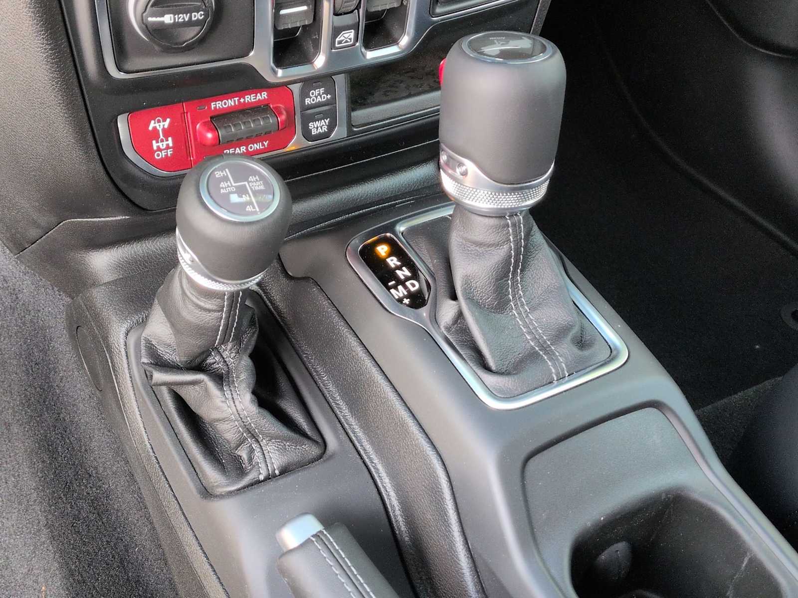 Thumbnail: 2025 Jeep Wrangler - 33