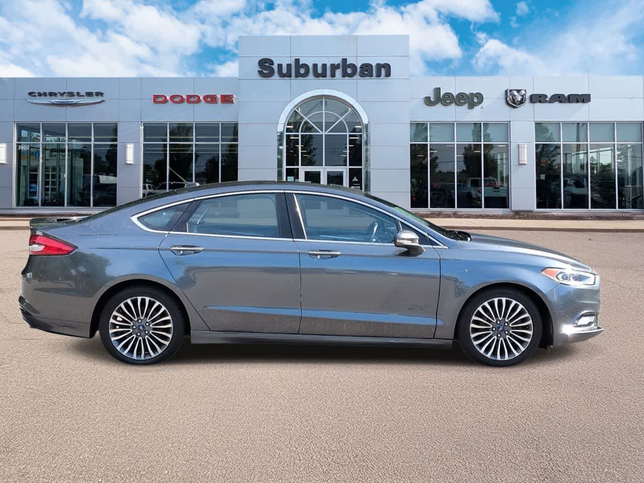 Thumbnail: 2017 Ford Fusion - 9