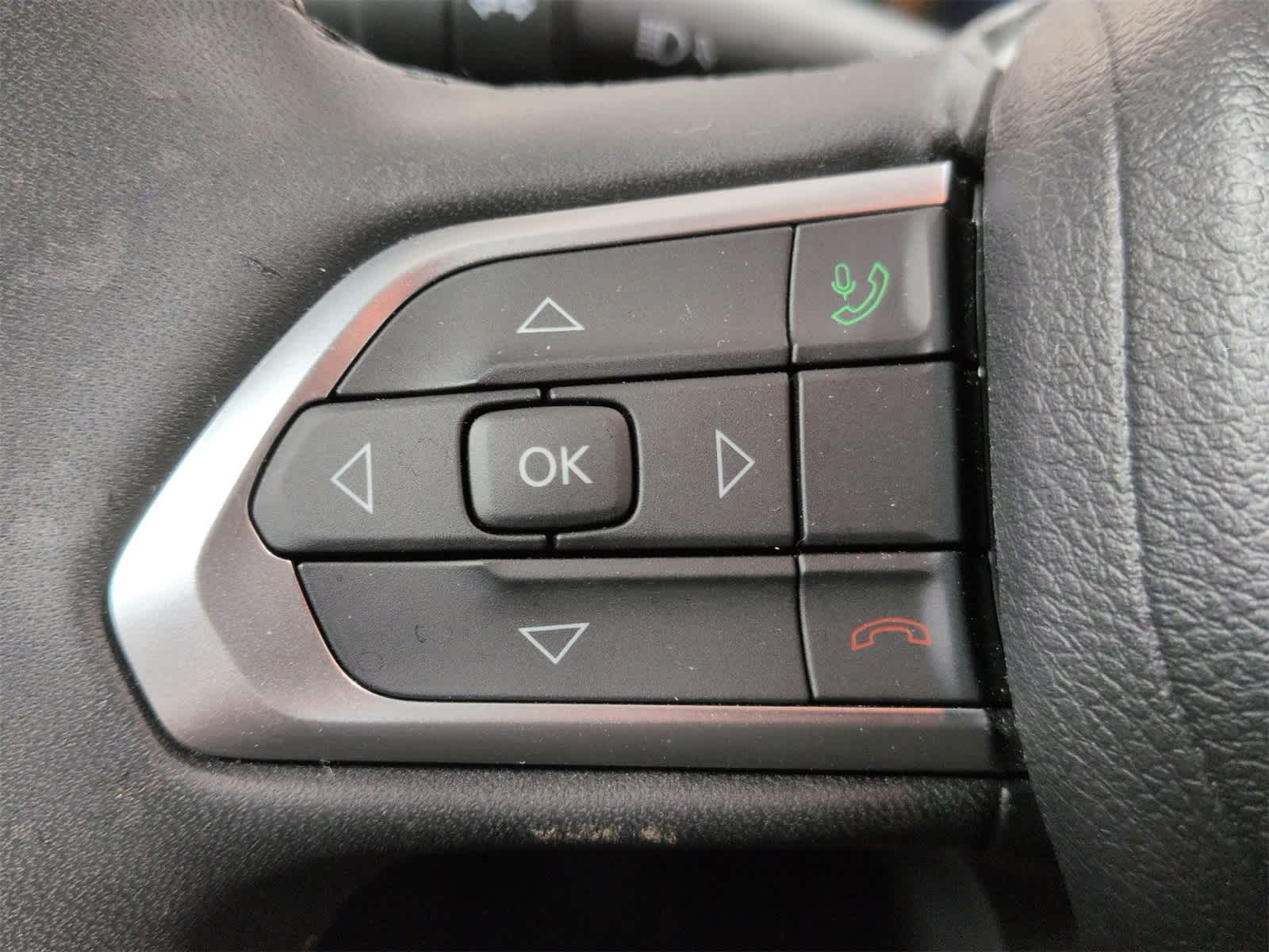 Thumbnail: 2023 Jeep Compass - 25