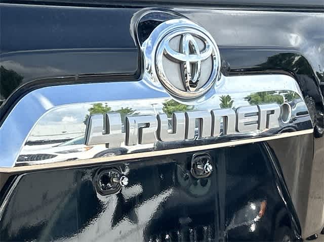 2013 Toyota 4Runner SR5 12