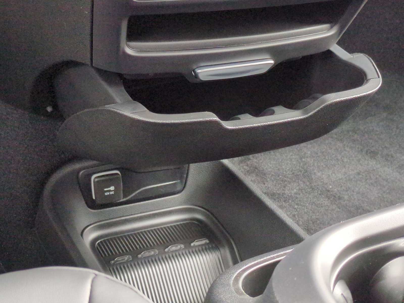 Thumbnail: 2026 Chrysler Pacifica - 38