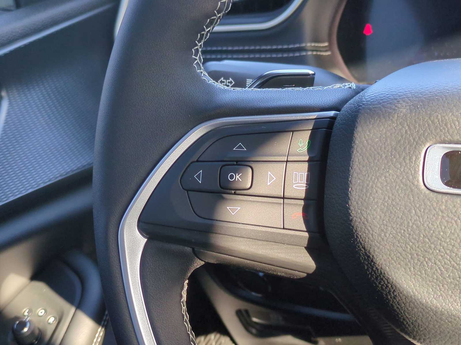 Thumbnail: 2025 Jeep Grand Cherokee - 23