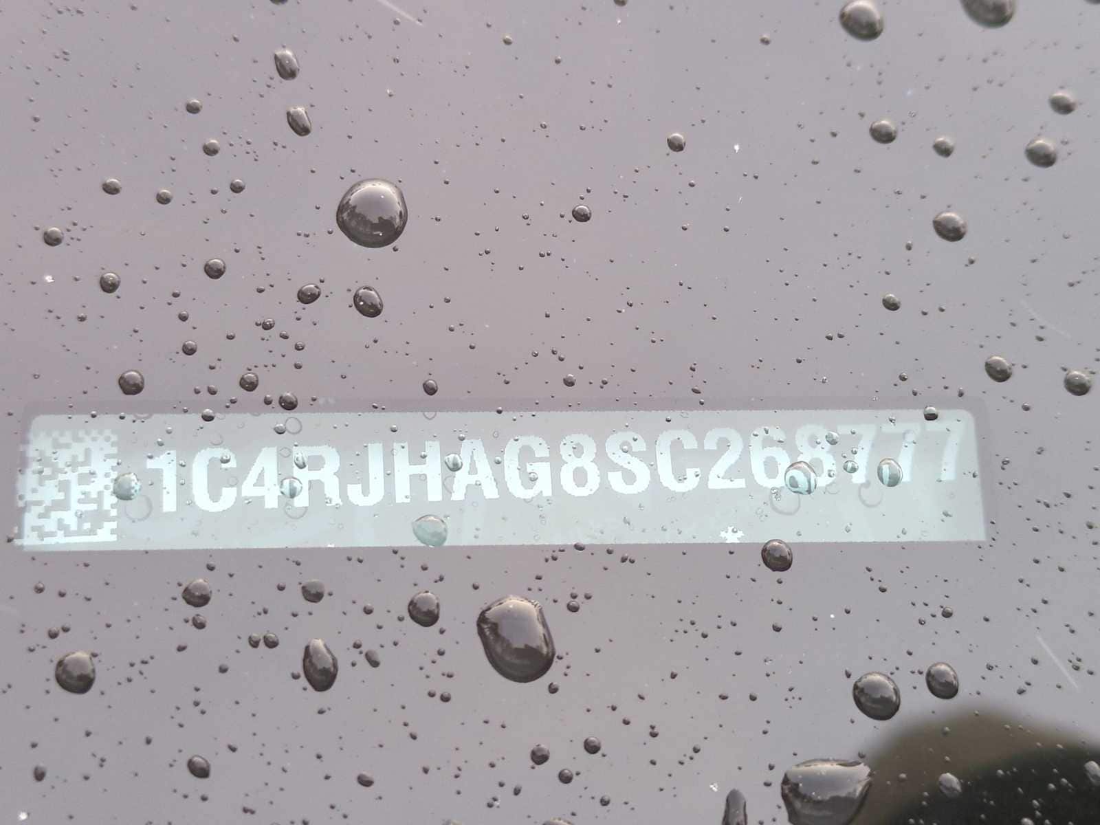 Thumbnail: 2025 Jeep Grand Cherokee - 33