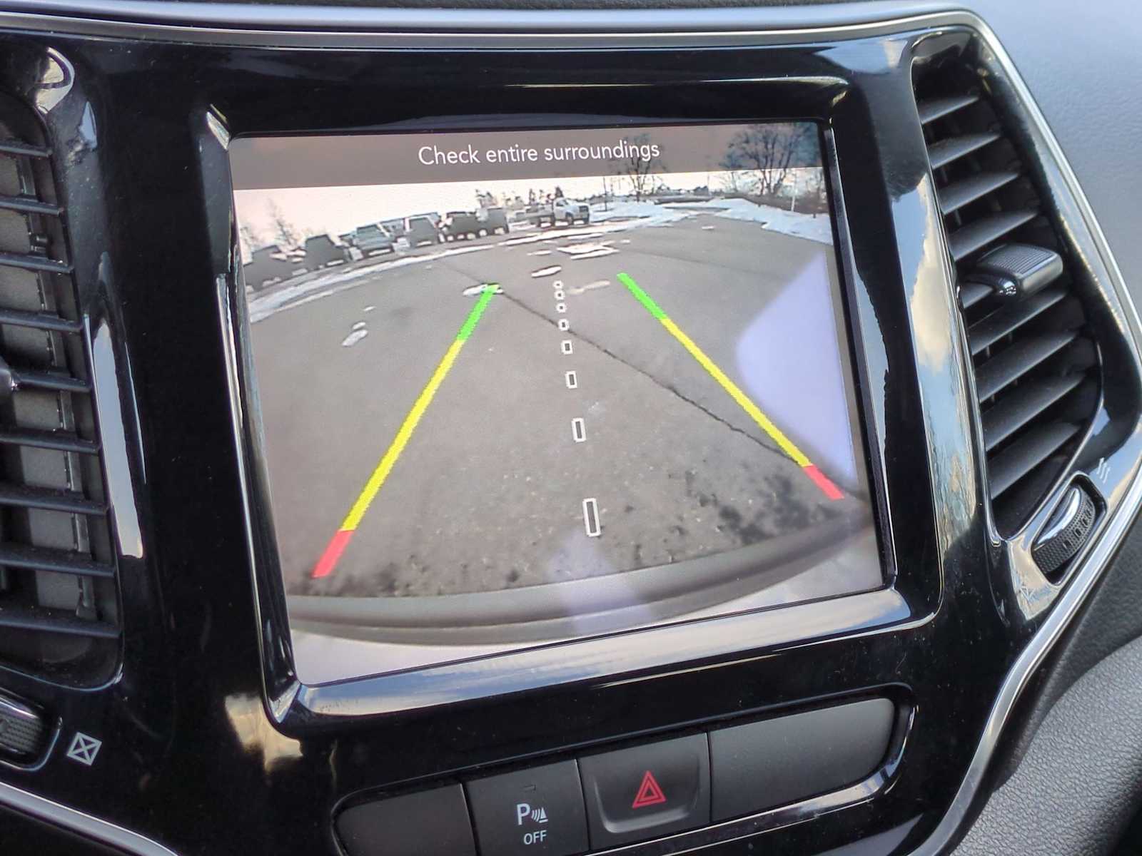 Thumbnail: 2020 Jeep Cherokee - 29