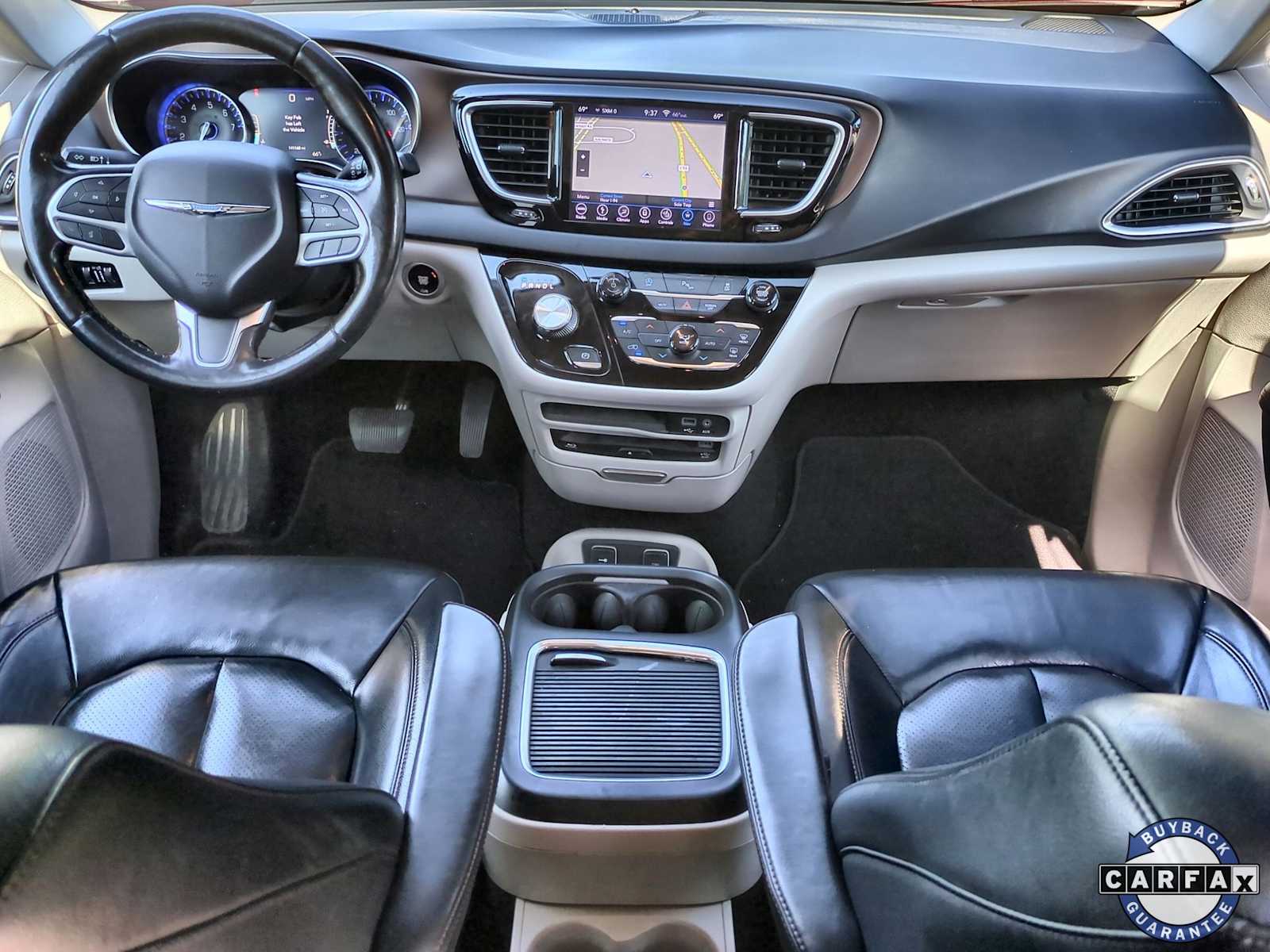 Thumbnail: 2019 Chrysler Pacifica - 16