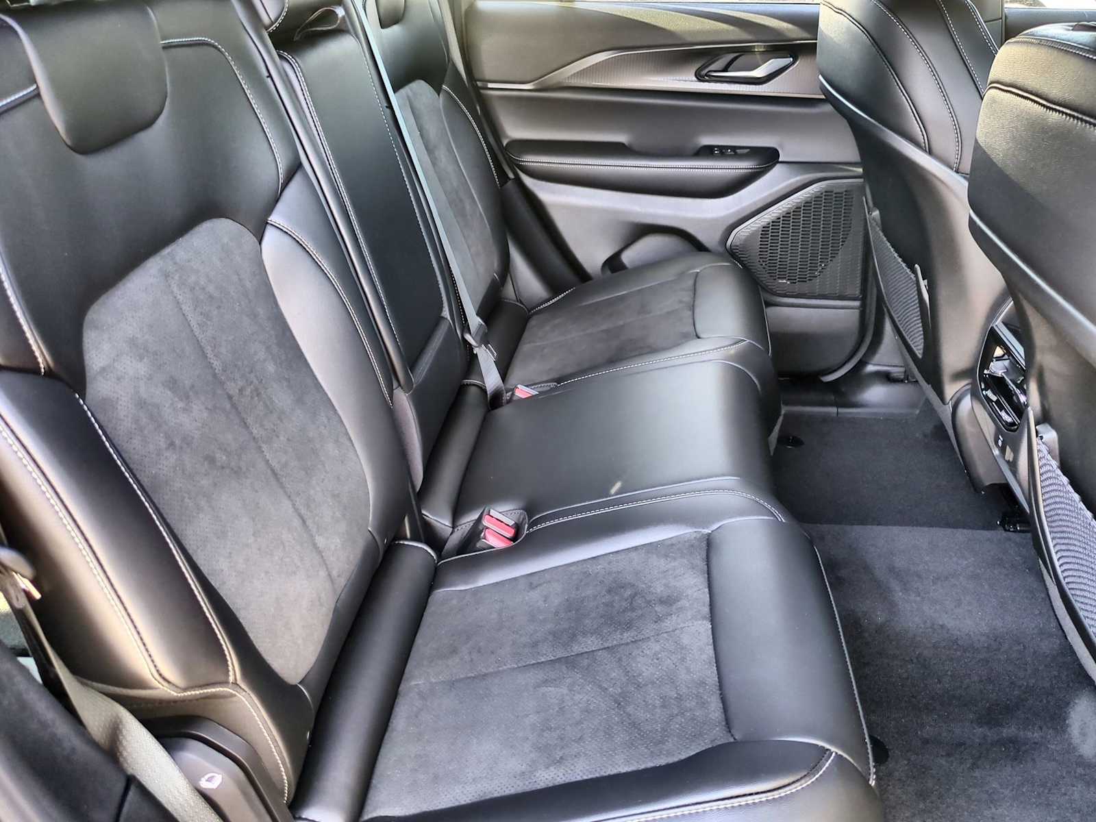 Thumbnail: 2025 Jeep Grand Cherokee - 20