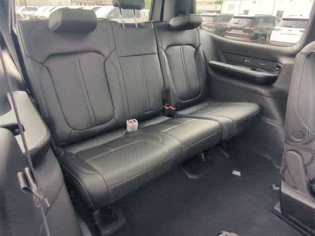 Thumbnail: 2025 Jeep Wagoneer - 23