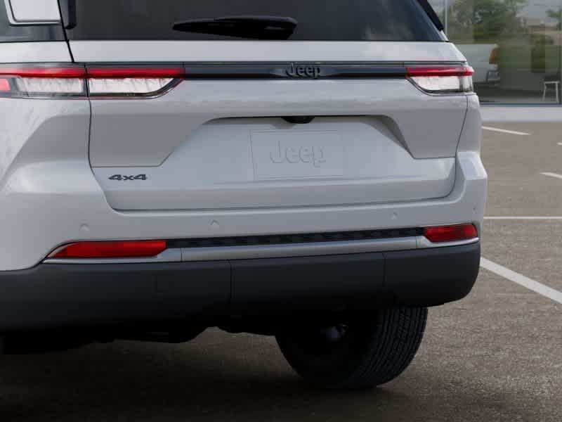 Thumbnail: 2026 Jeep Grand Cherokee - 13