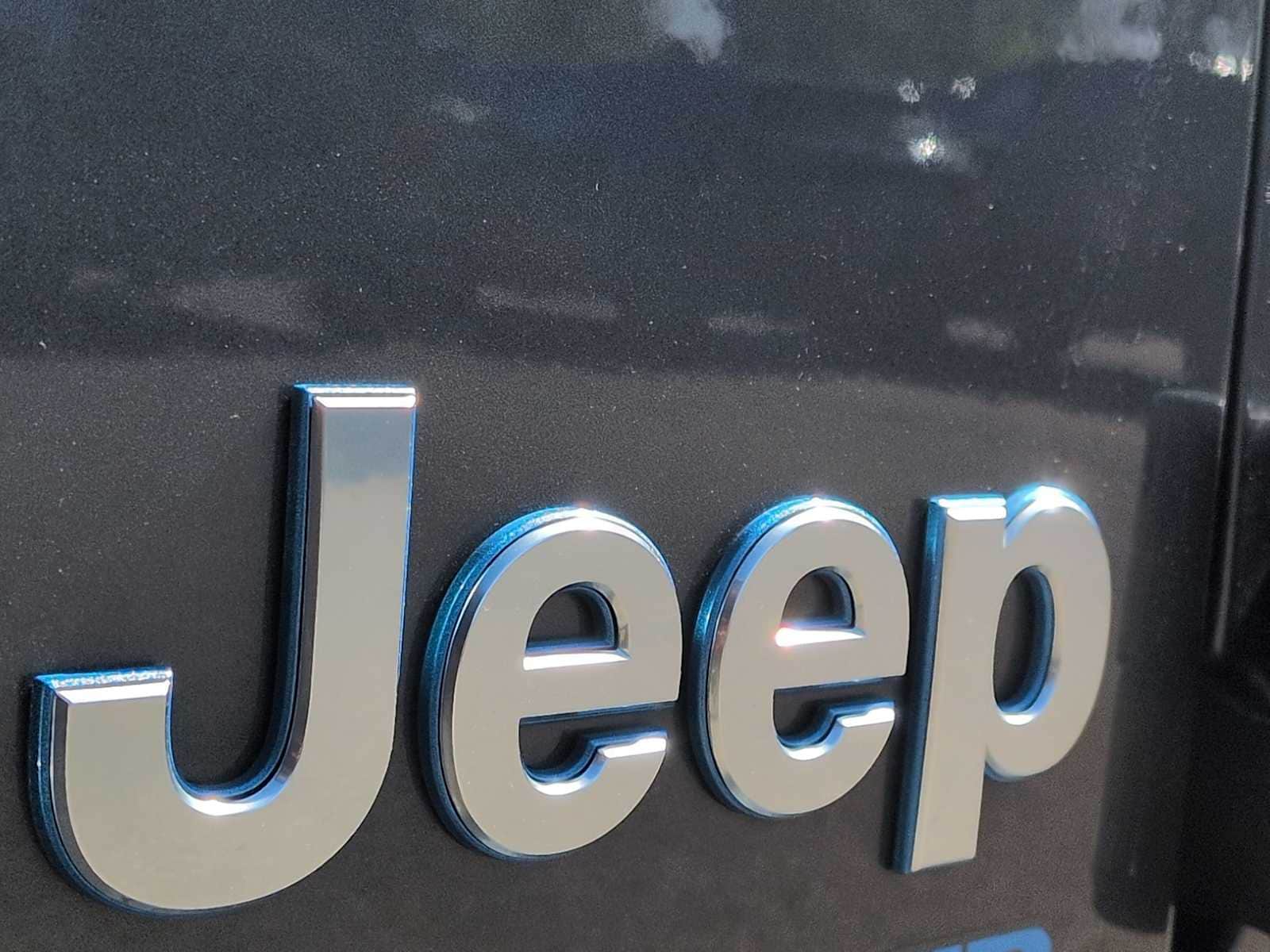 Thumbnail: 2021 Jeep Wrangler - 12