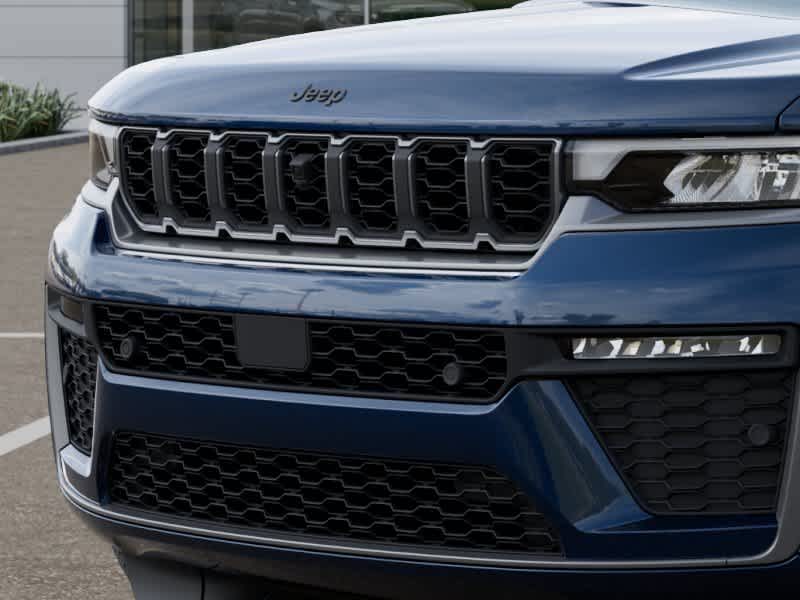 Thumbnail: 2026 Jeep Grand Cherokee - 11