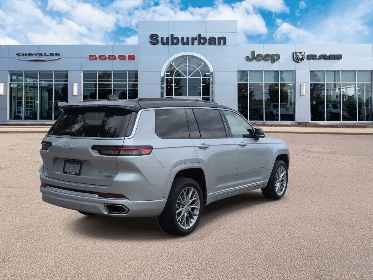 Thumbnail: 2024 Jeep Grand Cherokee L - 8