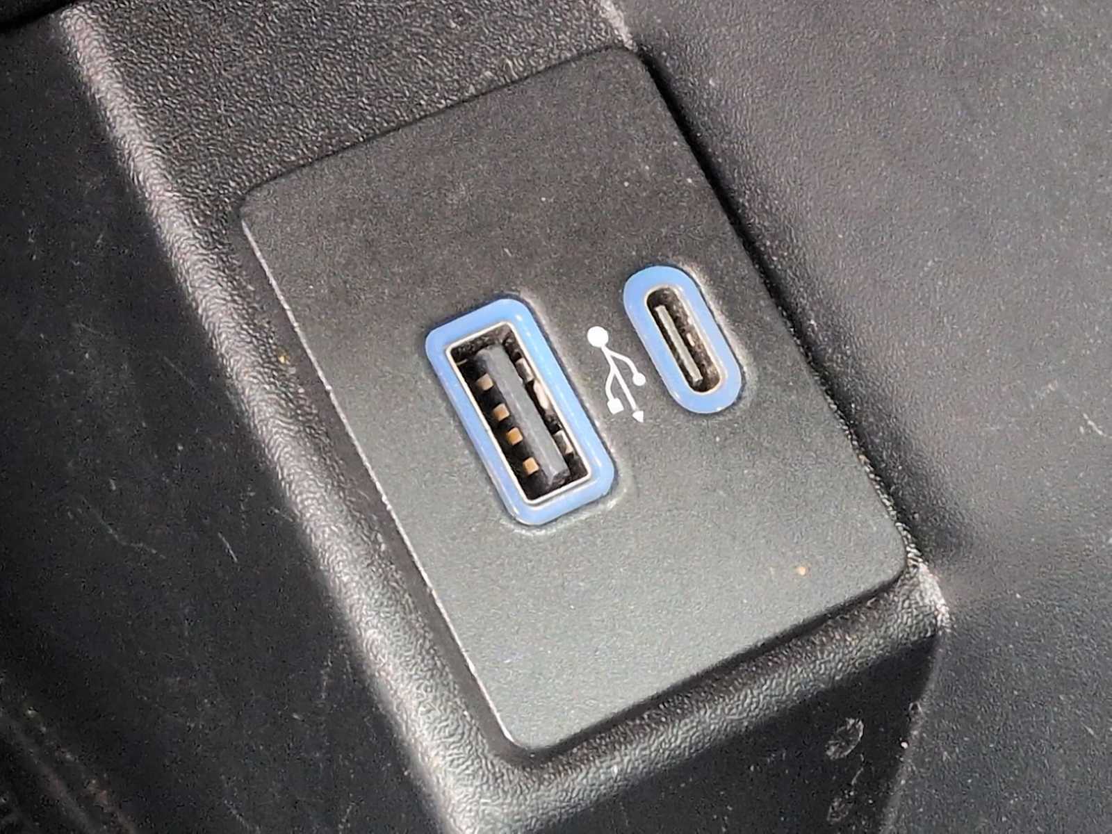 Thumbnail: 2024 Ford Edge - 29