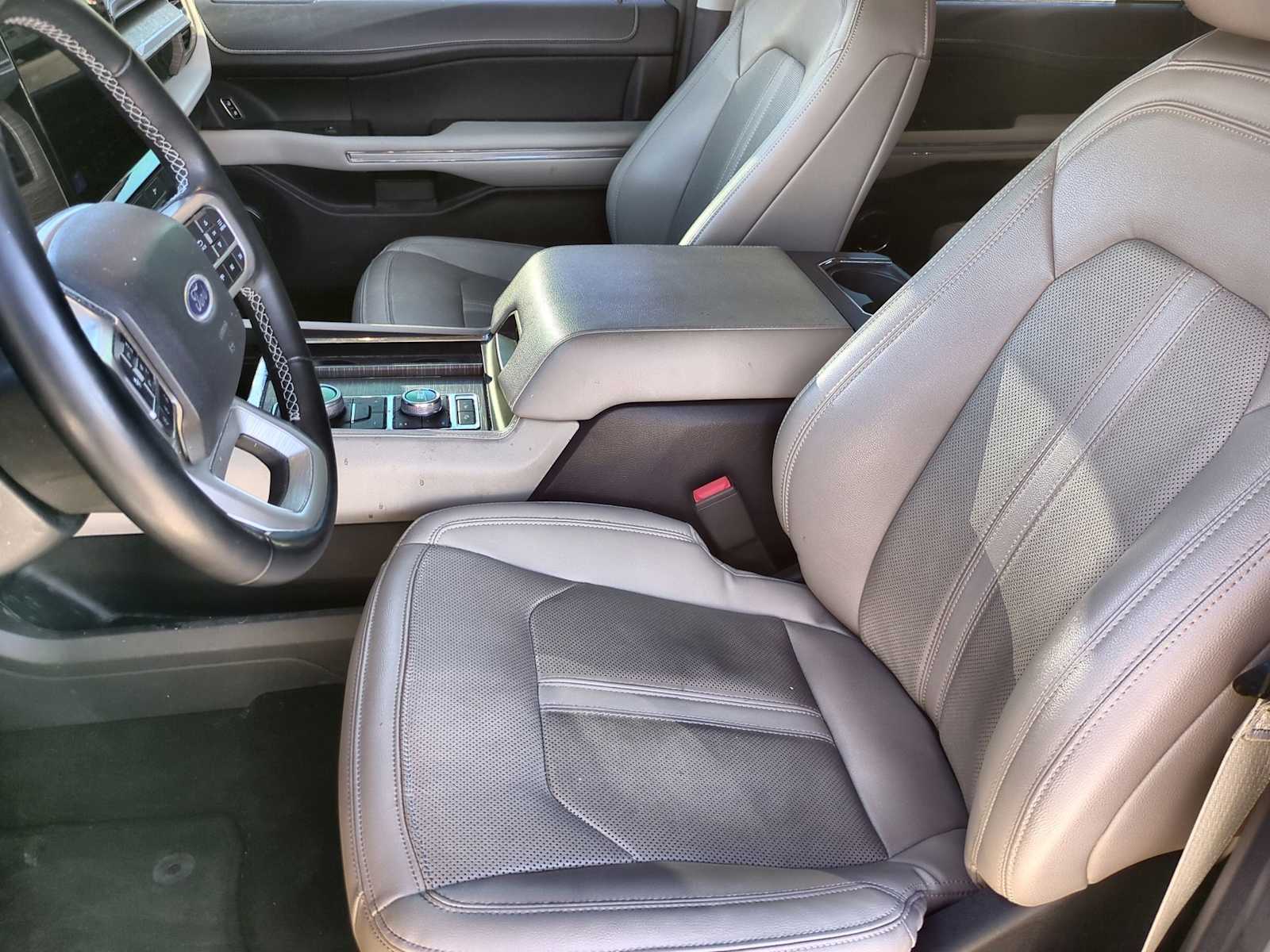 Thumbnail: 2023 Ford Expedition MAX - 16