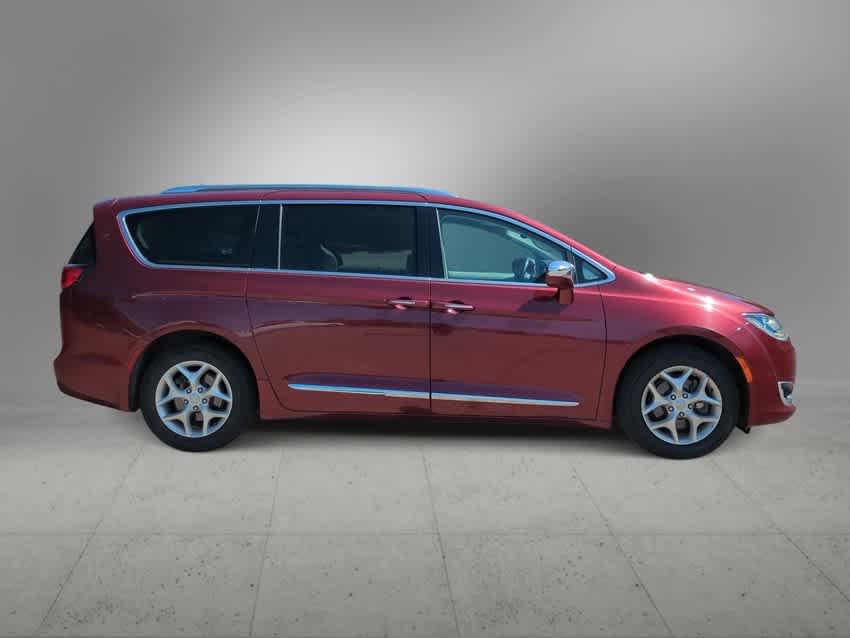 Thumbnail: 2020 Chrysler Pacifica - 9