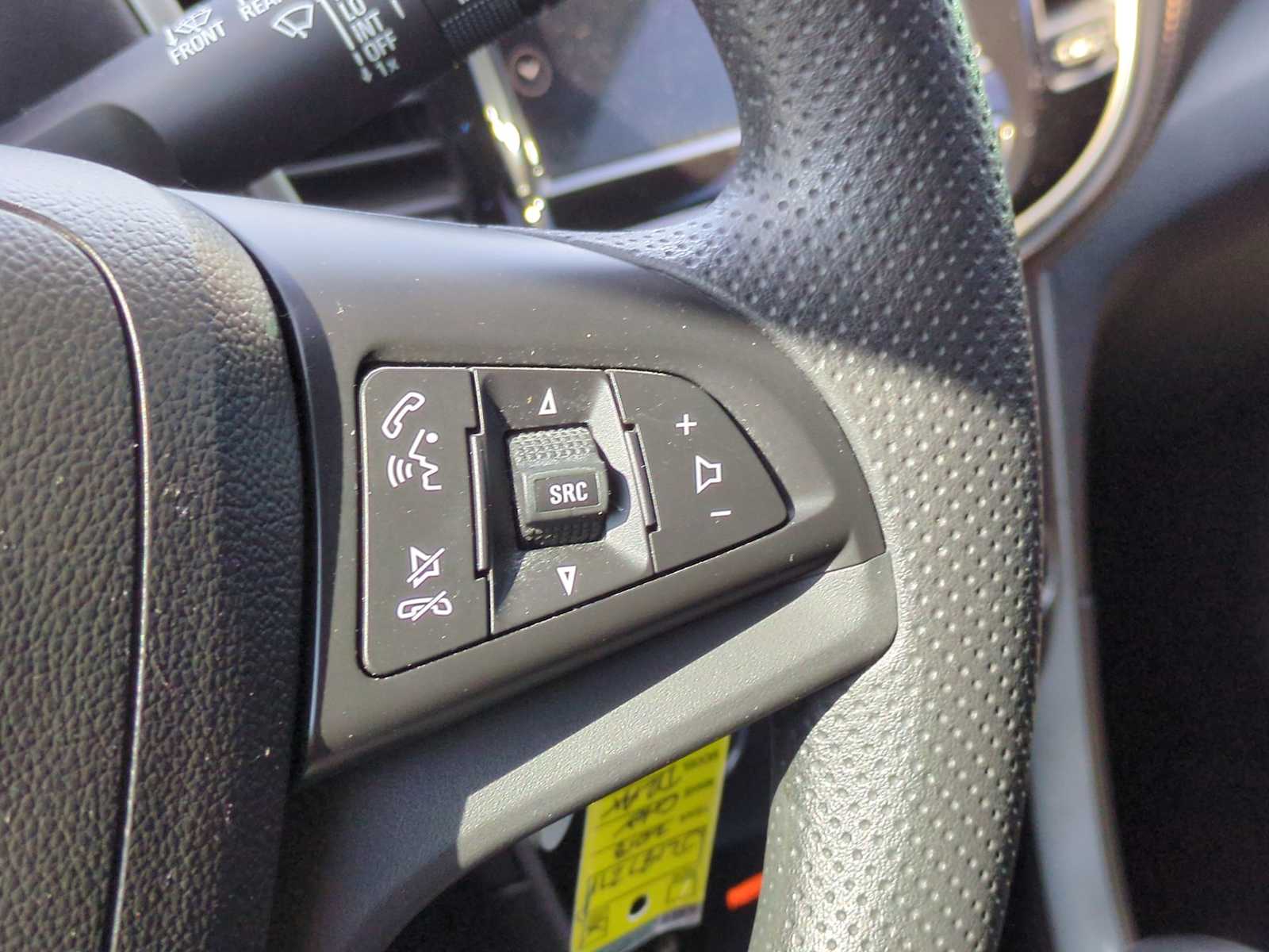 Thumbnail: 2018 Chevrolet Trax - 25