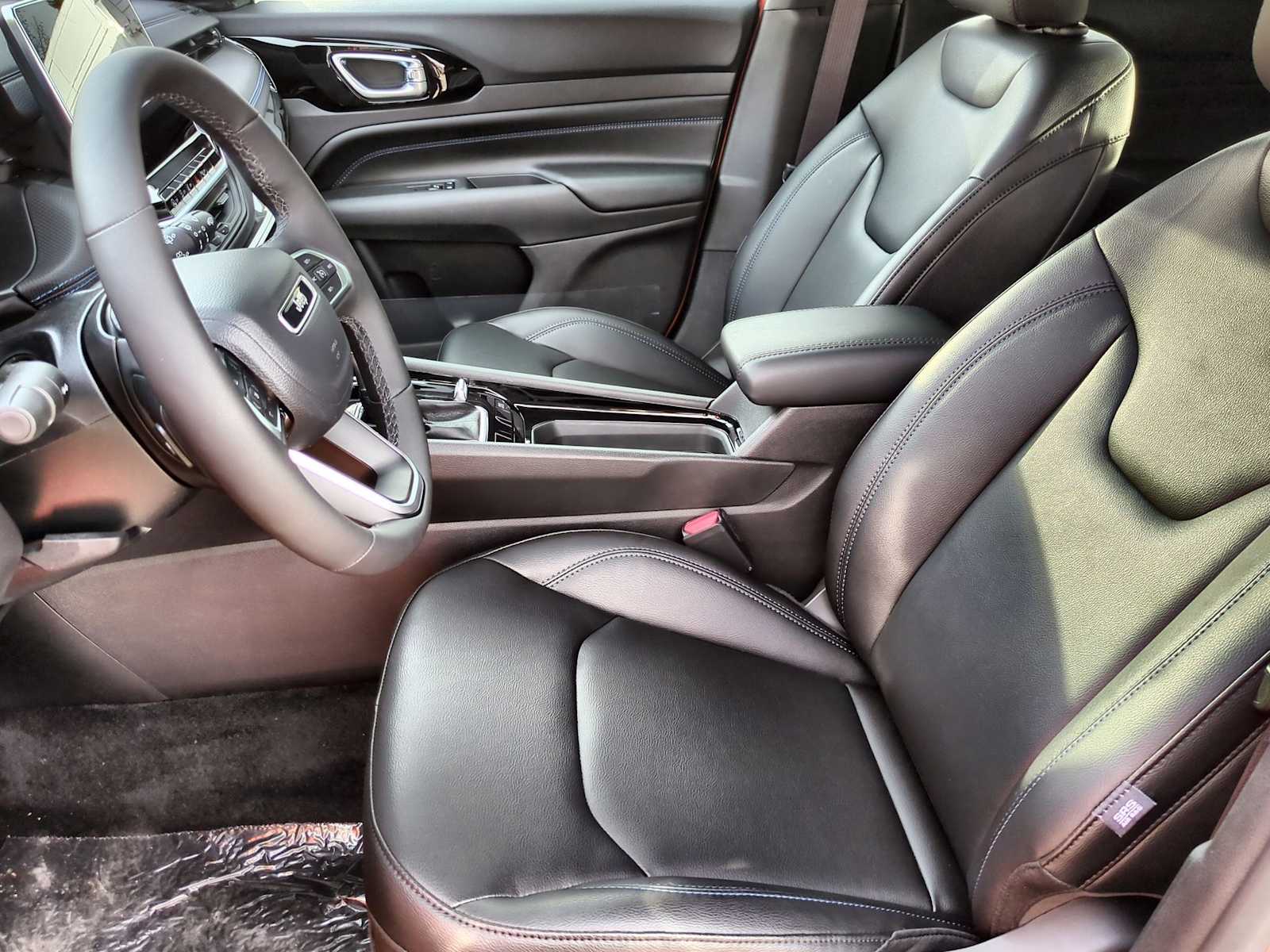 Thumbnail: 2026 Jeep Compass - 16