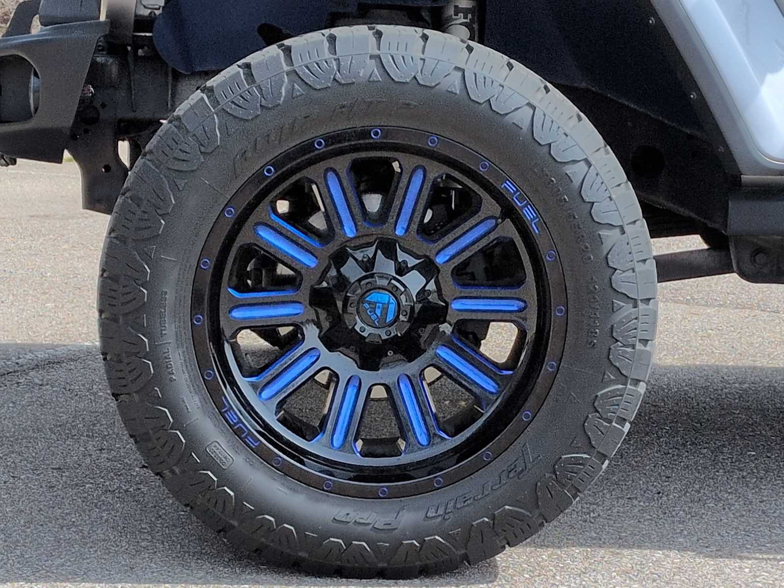 Thumbnail: 2018 Jeep Wrangler - 14