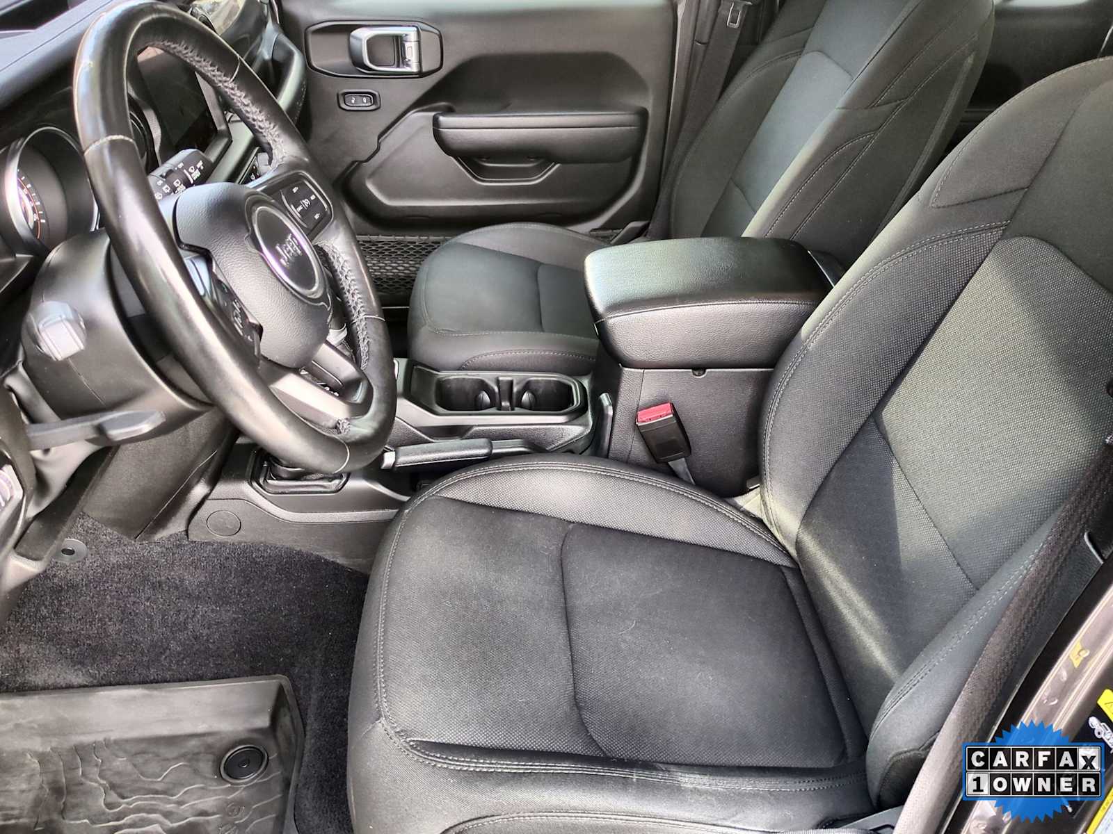 Thumbnail: 2022 Jeep Wrangler - 16