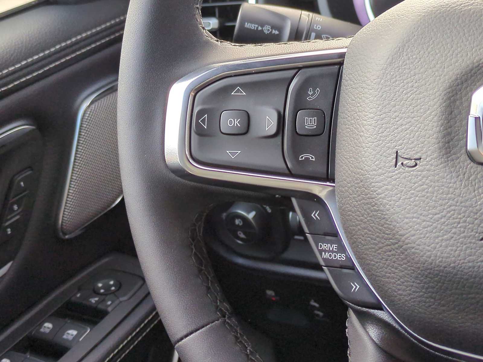 Thumbnail: 2026 RAM 1500 - 25