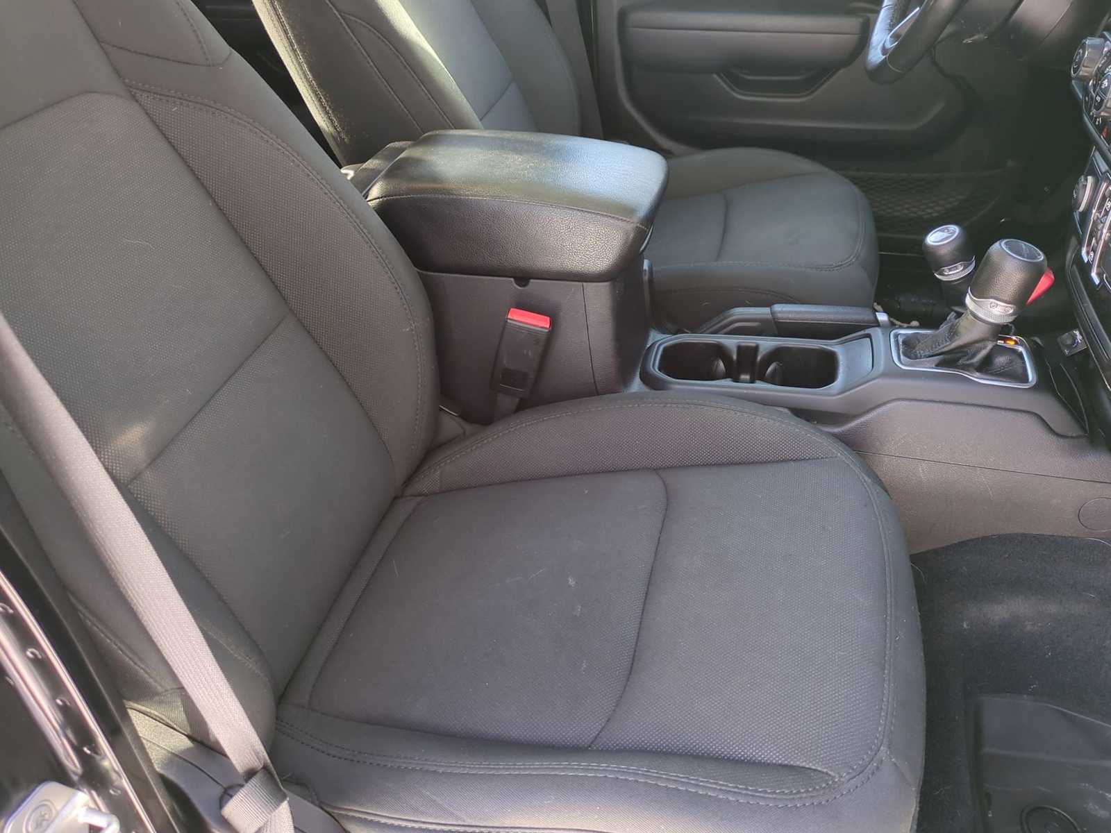 Thumbnail: 2022 Jeep Gladiator - 22