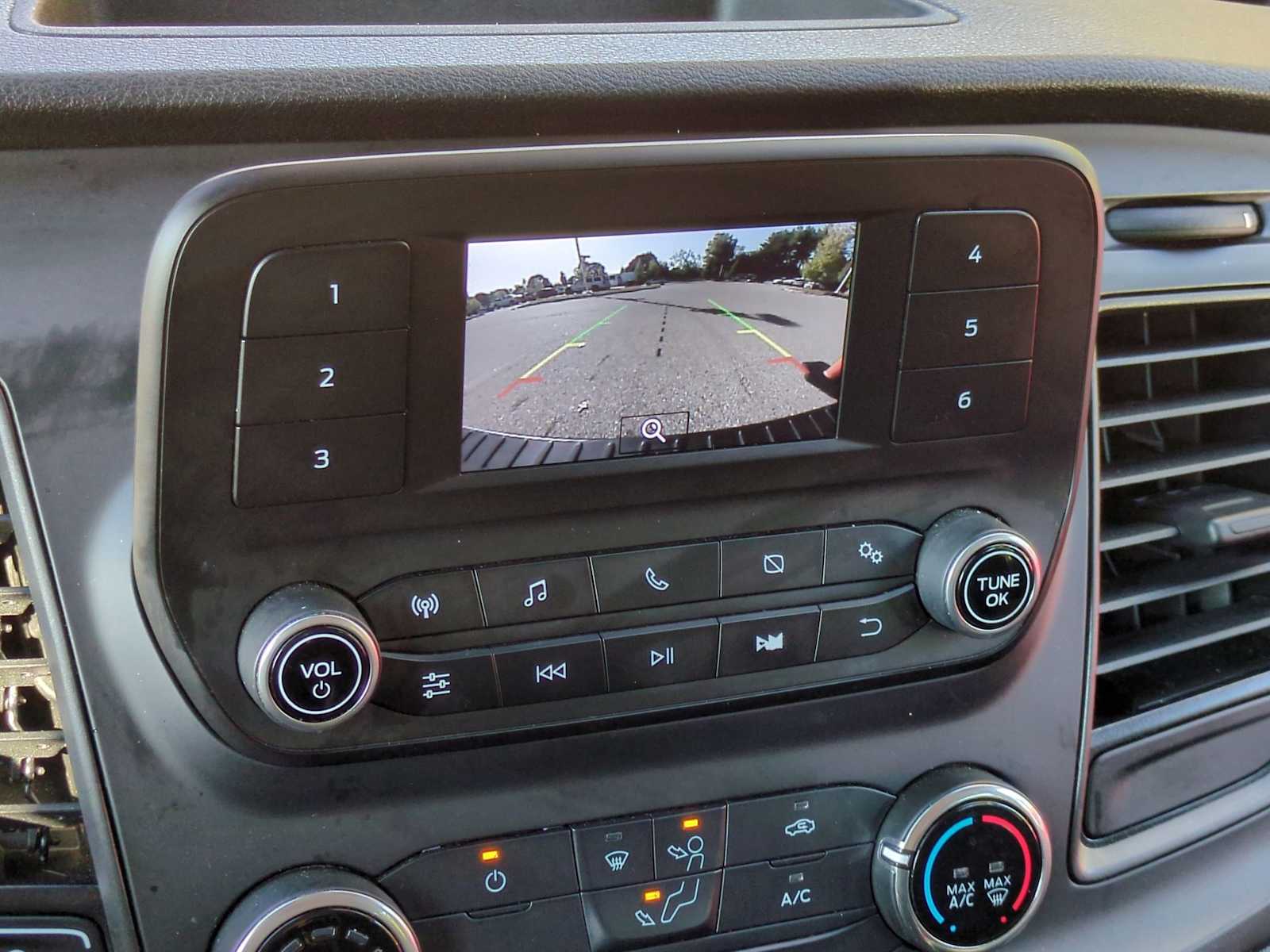 Thumbnail: 2020 Ford Econoline - 27