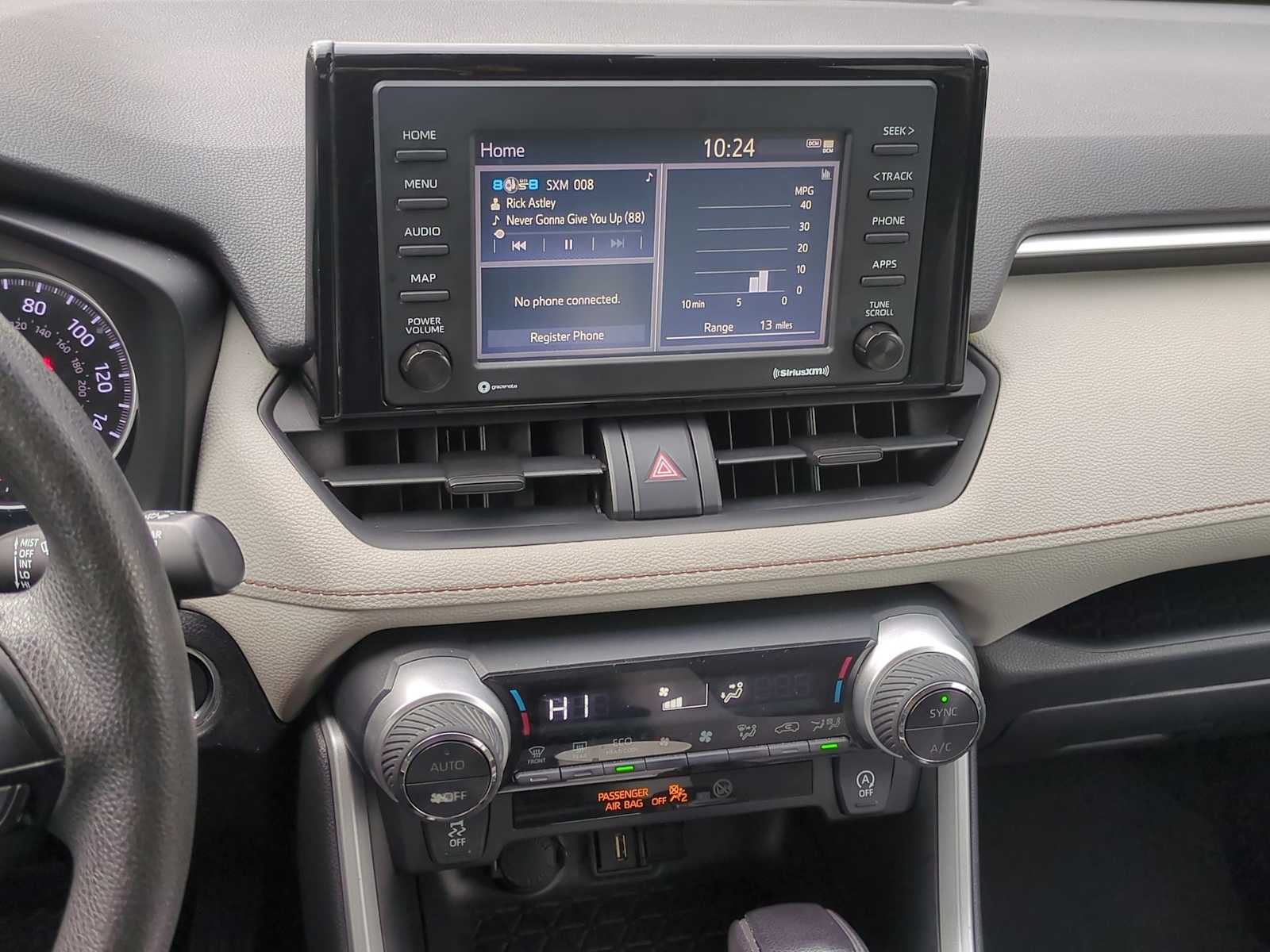 Thumbnail: 2020 Toyota RAV4 - 29