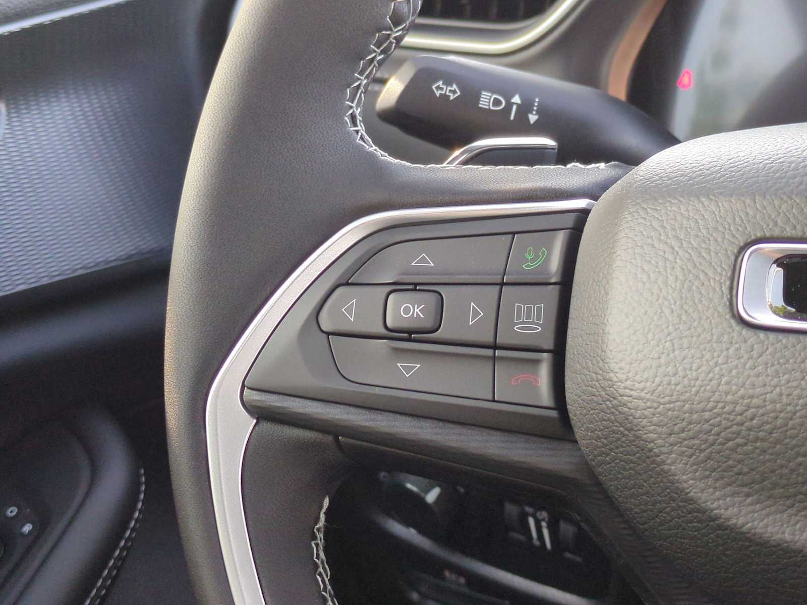 Thumbnail: 2025 Jeep Grand Cherokee - 23