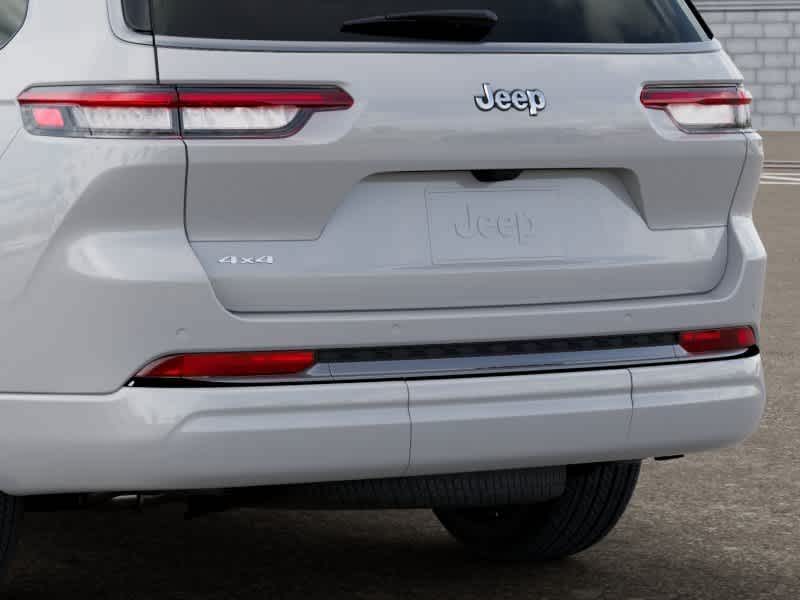 Thumbnail: 2026 Jeep Grand Cherokee L - 13