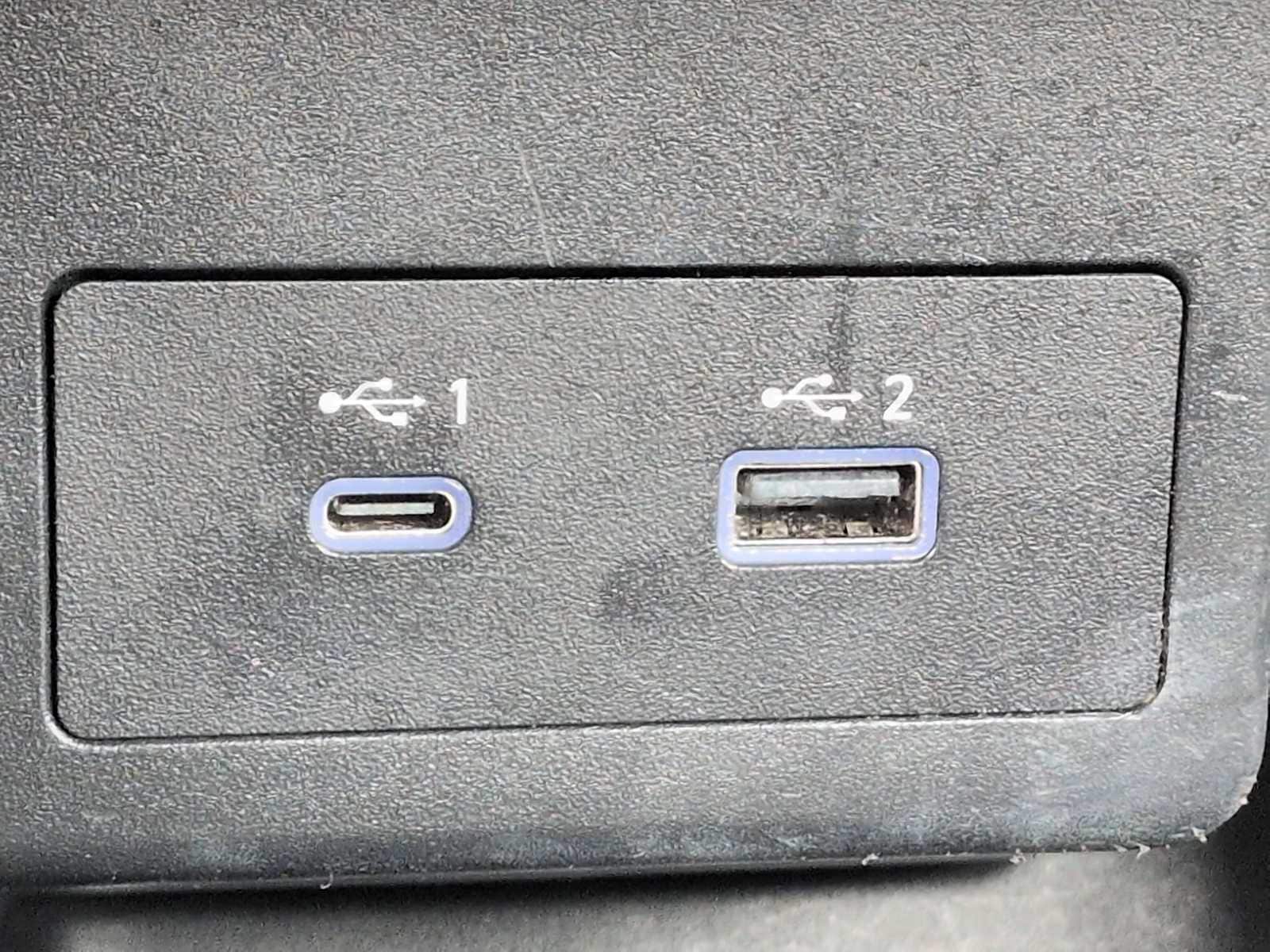 Thumbnail: 2023 Nissan Kicks - 29