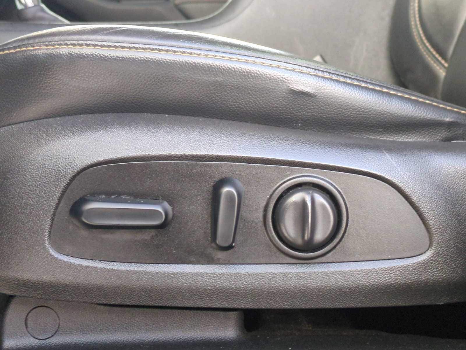 Thumbnail: 2018 Chevrolet Traverse - 17