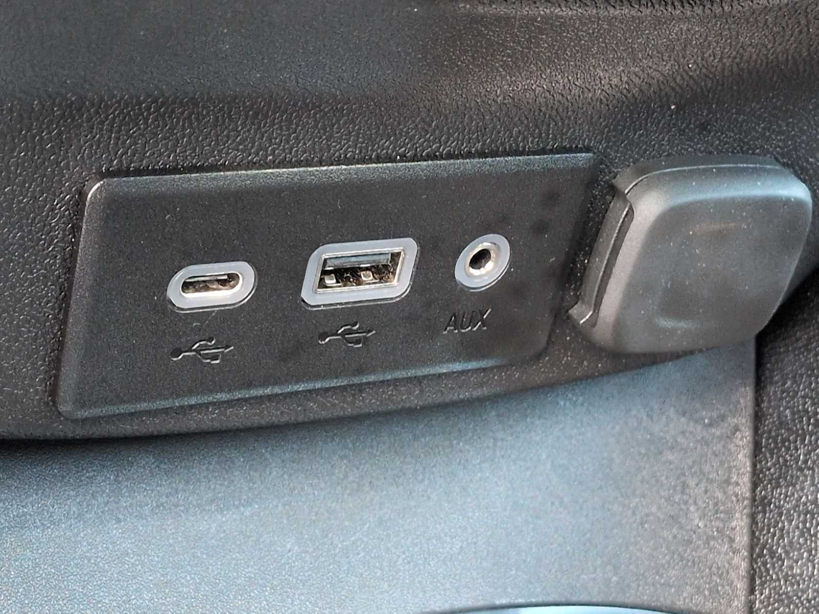 Thumbnail: 2024 Chevrolet Malibu - 31