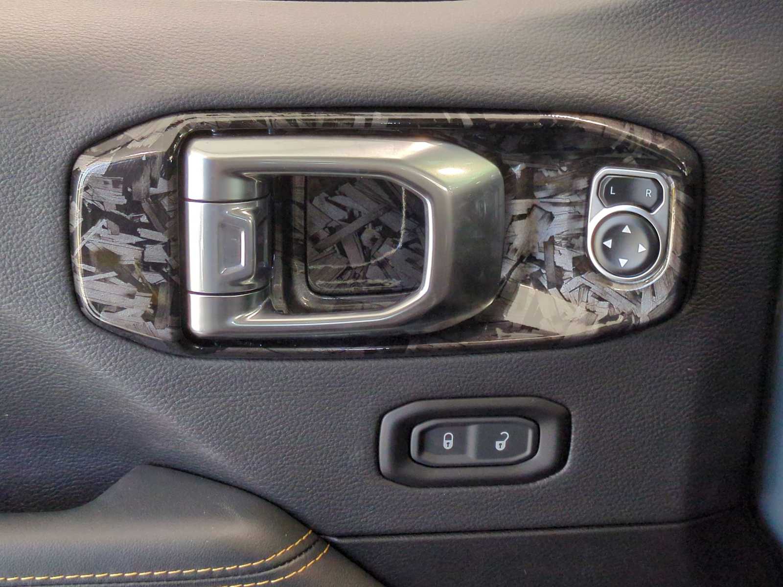 Thumbnail: 2025 Jeep Gladiator - 38