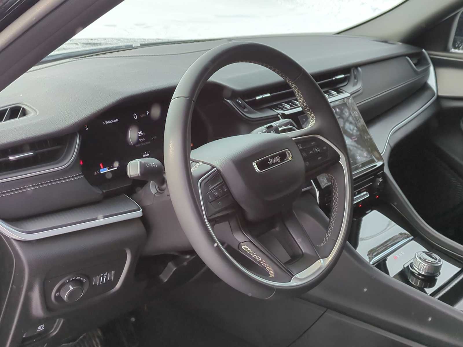 Thumbnail: 2025 Jeep Grand Cherokee - 10