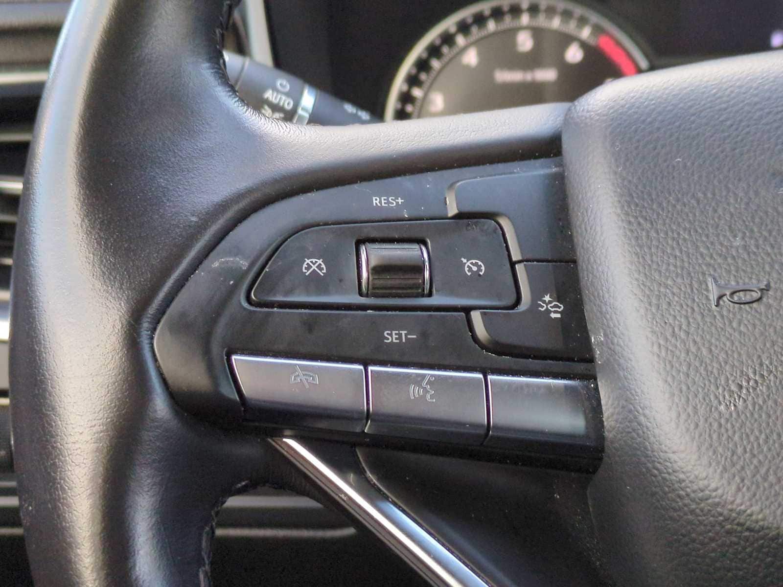 Thumbnail: 2024 Cadillac XT6 - 25