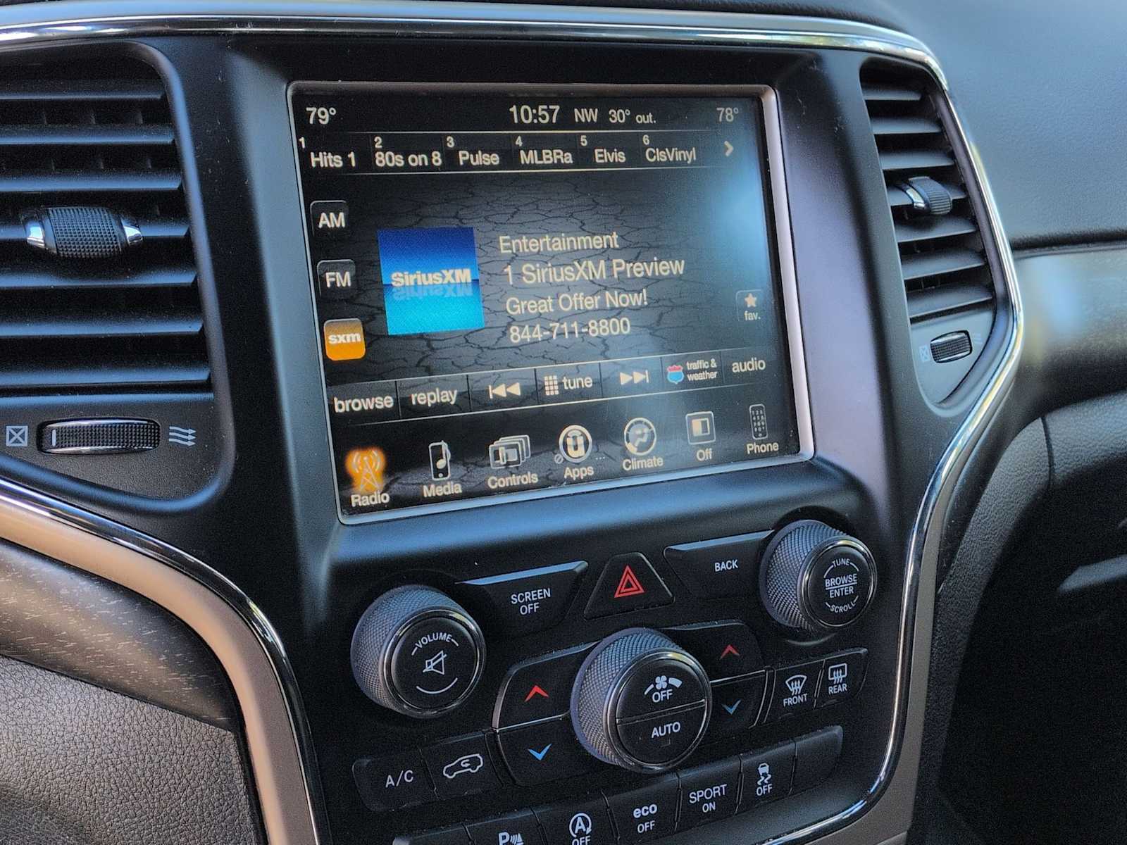 Thumbnail: 2016 Jeep Grand Cherokee - 28