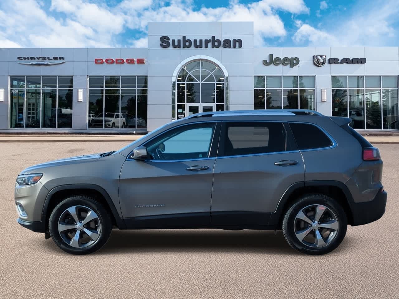 Thumbnail: 2020 Jeep Cherokee - 5