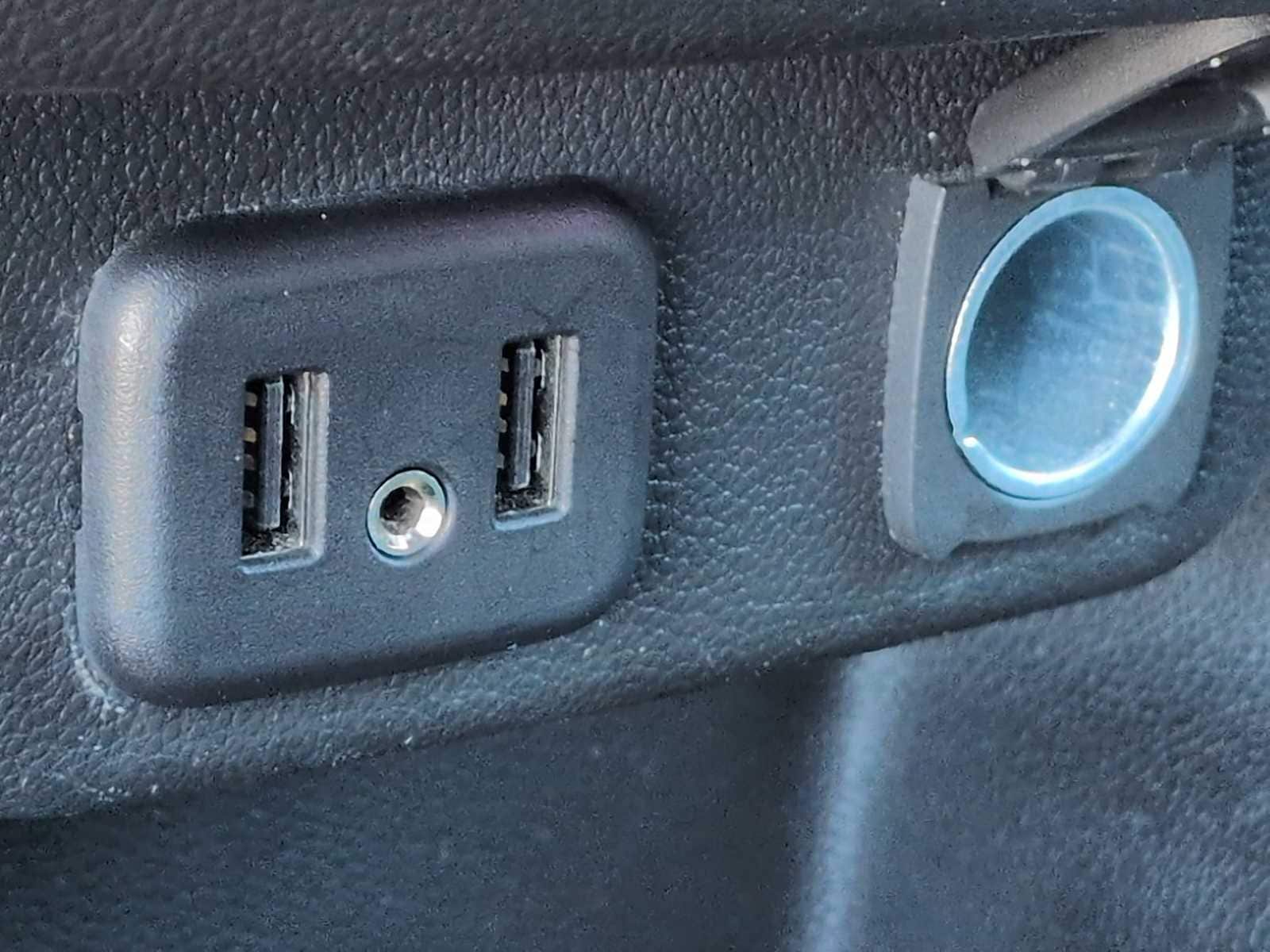 Thumbnail: 2019 Chevrolet Traverse - 31