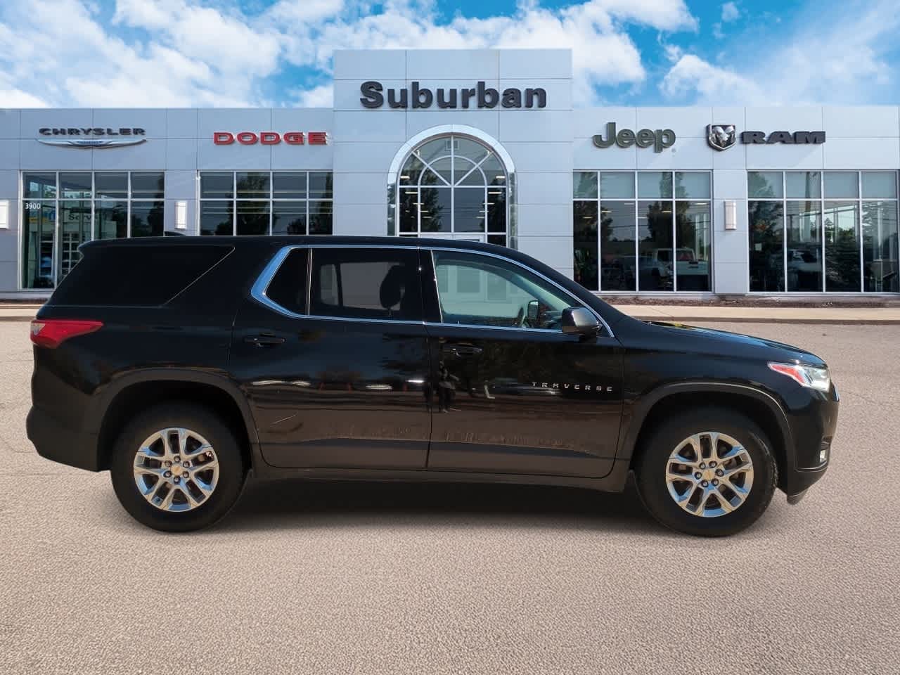 Thumbnail: 2019 Chevrolet Traverse - 9