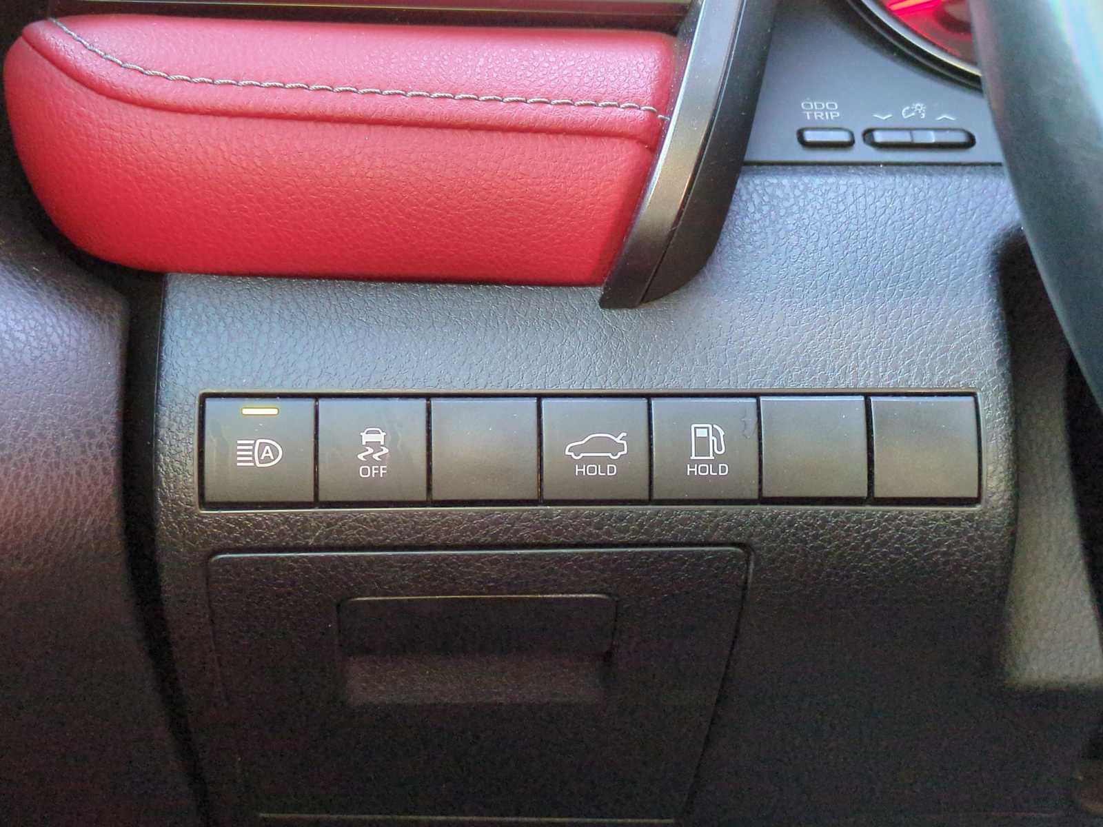 Thumbnail: 2021 Toyota Camry - 36